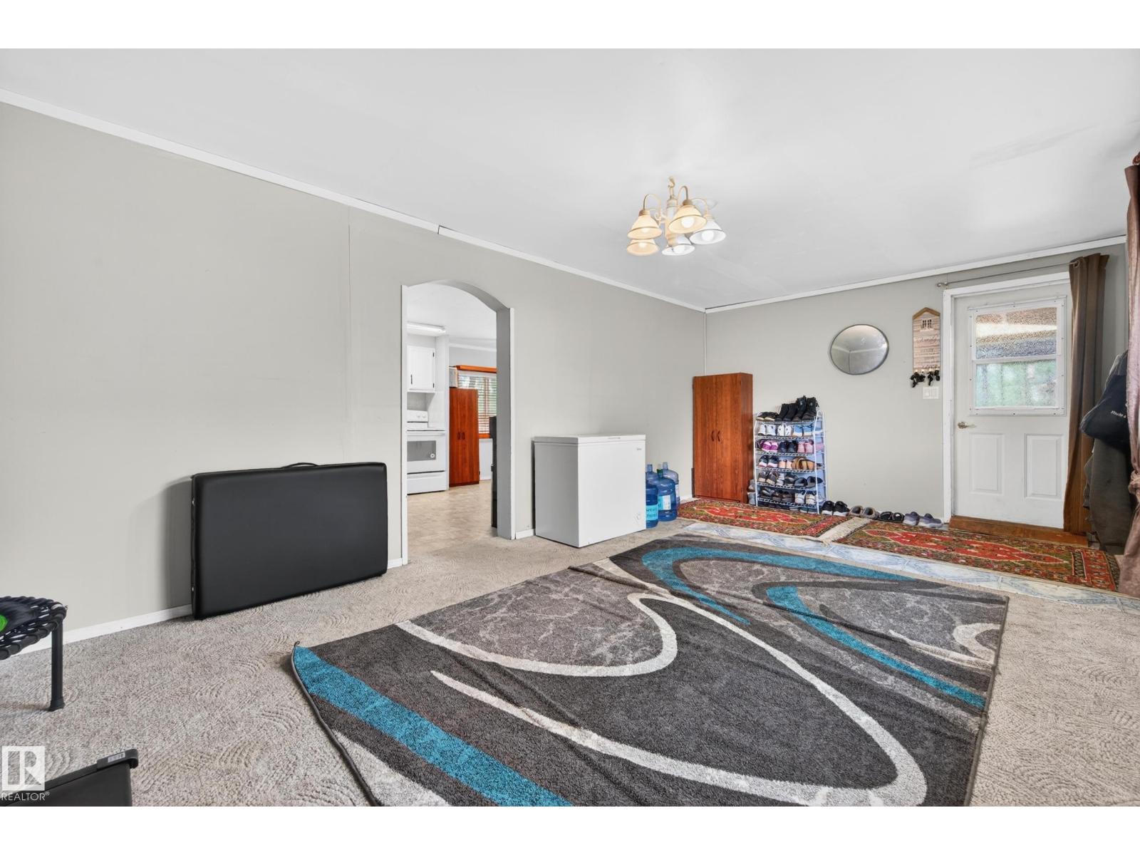 5007 51 AV — photo 7