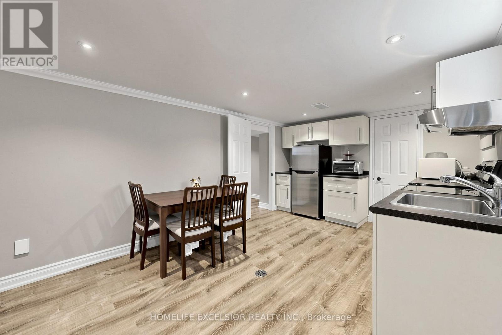 27 JAPONICA ROAD - 19