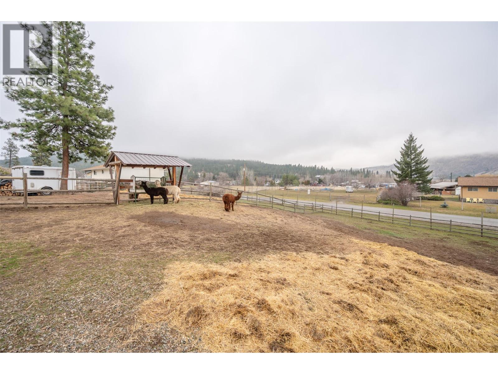 1264 Green Lake Road, Oliver