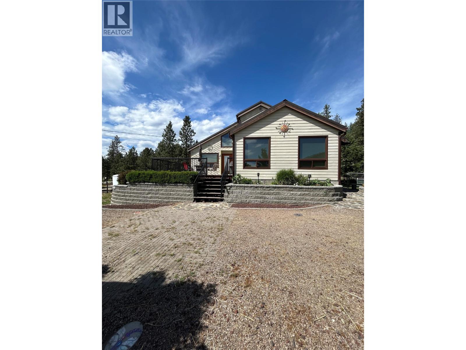 1264 Green Lake Road, Oliver