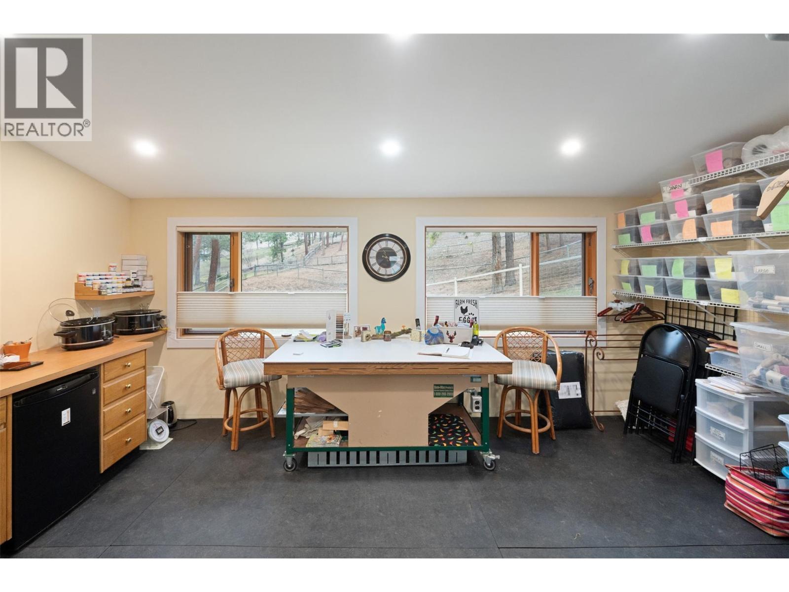 1264 Green Lake Road, Oliver