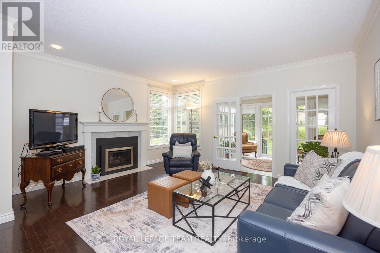 #30 20 GRAND HARBOUR COURT - 5