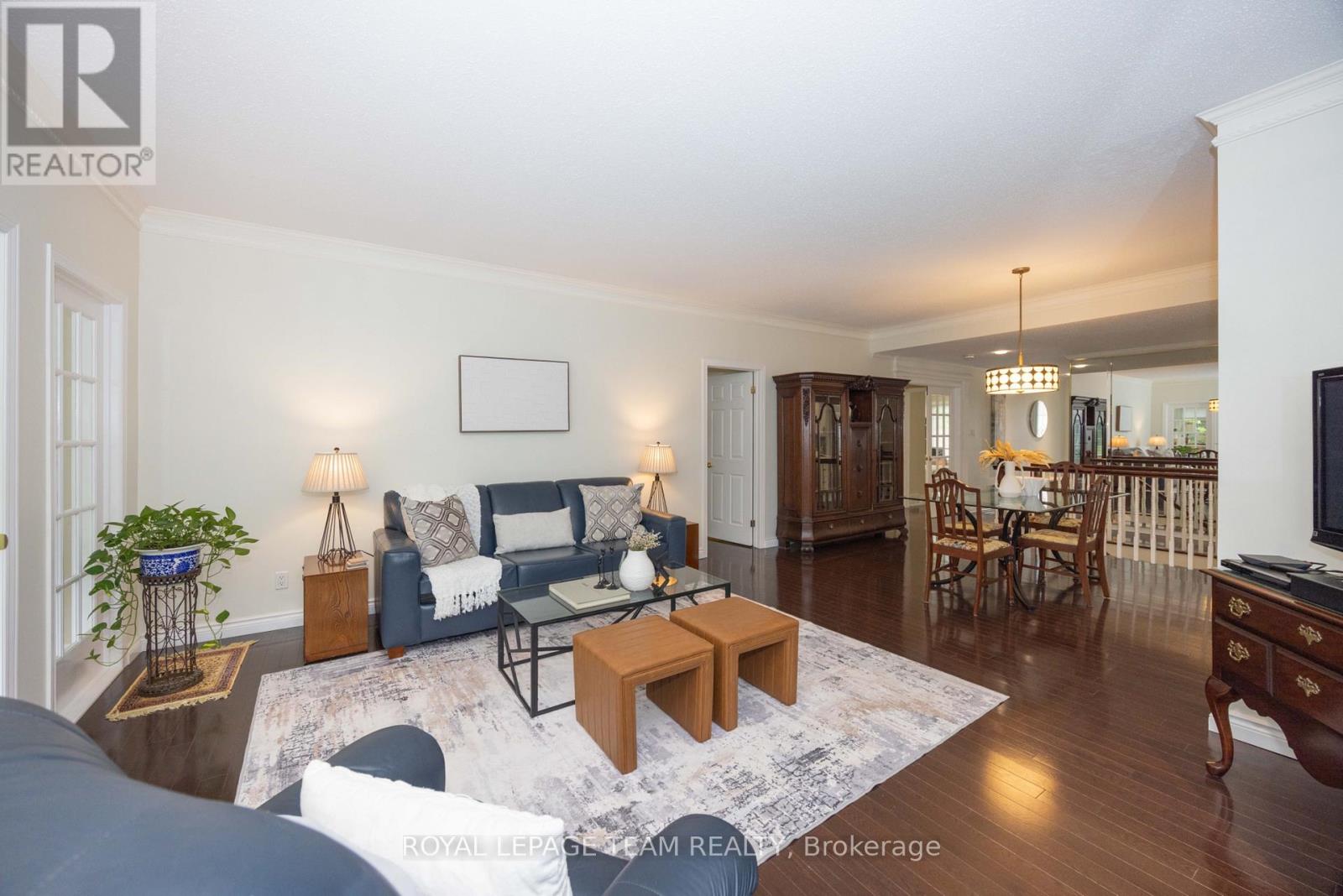 #30 20 GRAND HARBOUR COURT - 7