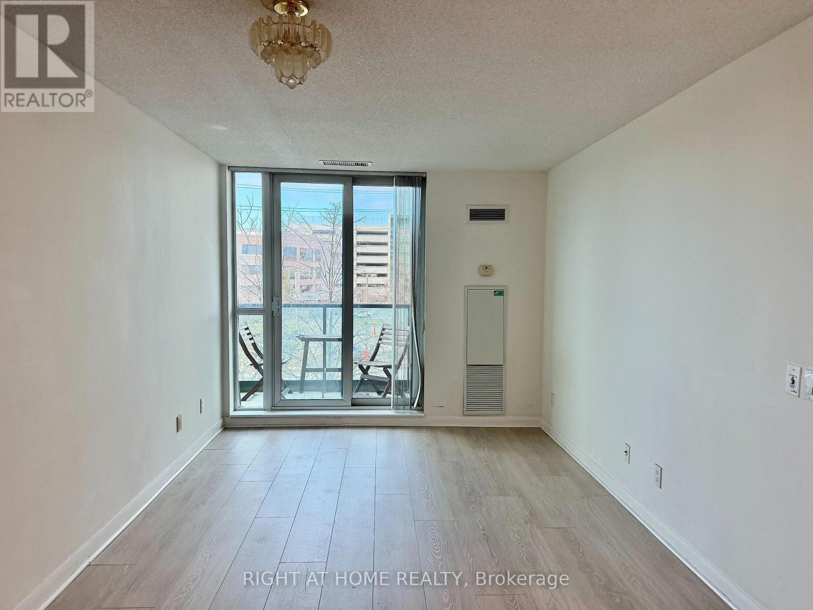 #305 235 SHERWAY GARDENS ROAD - 13