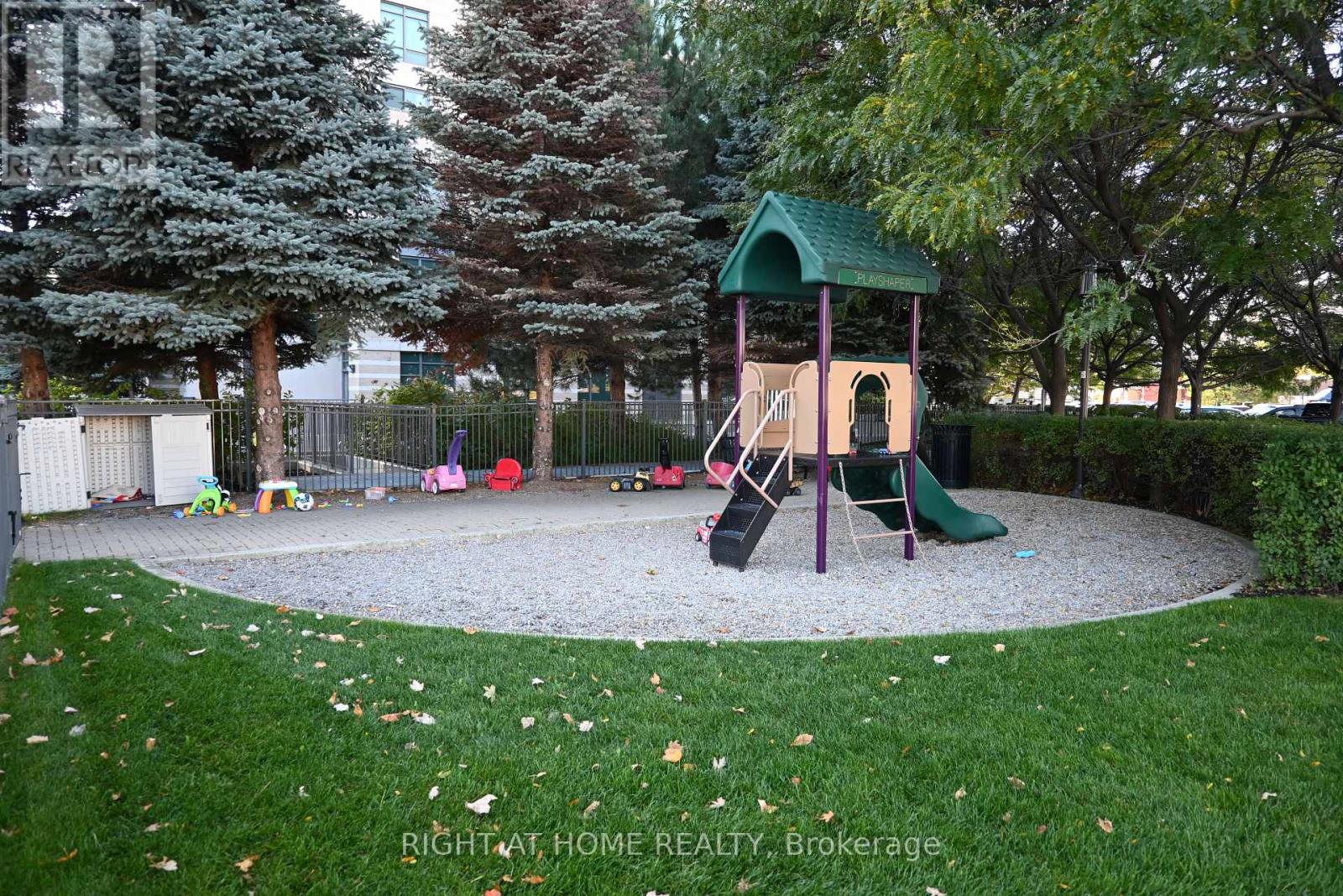 #305 235 SHERWAY GARDENS ROAD - 30