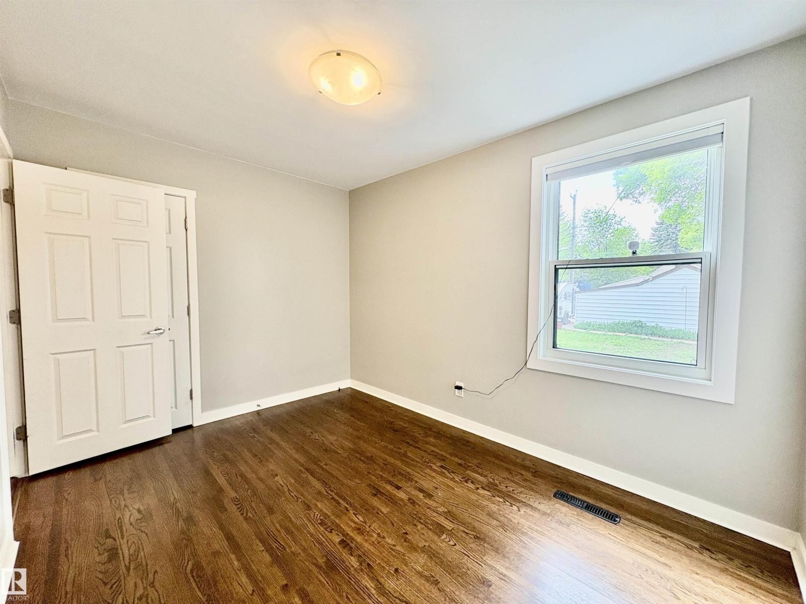 12250 103 ST NW - 17