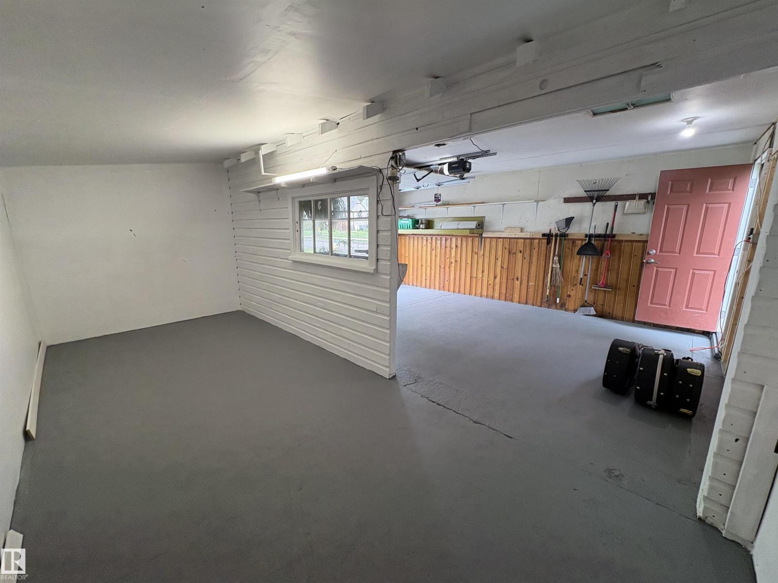 12250 103 ST NW - 40