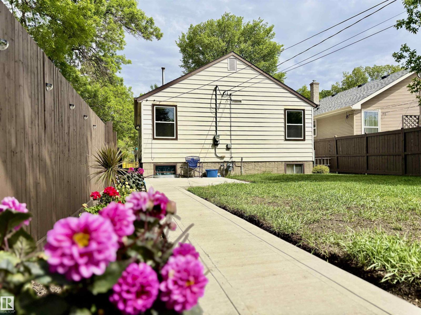 12250 103 ST NW - 37