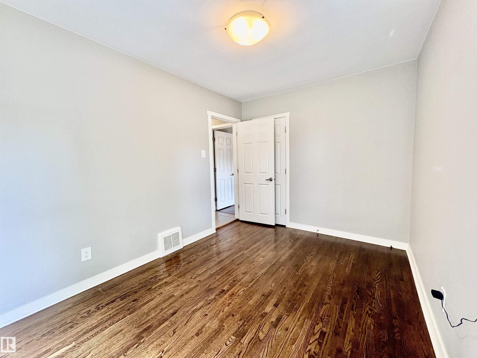 12250 103 ST NW - 19