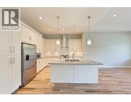 1605 Fir Springs Lane, Tsawwassen, BC V4M0A7 Photo 7