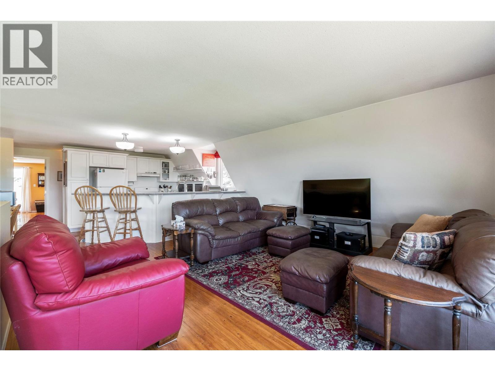 5641 50 Street NW - 20