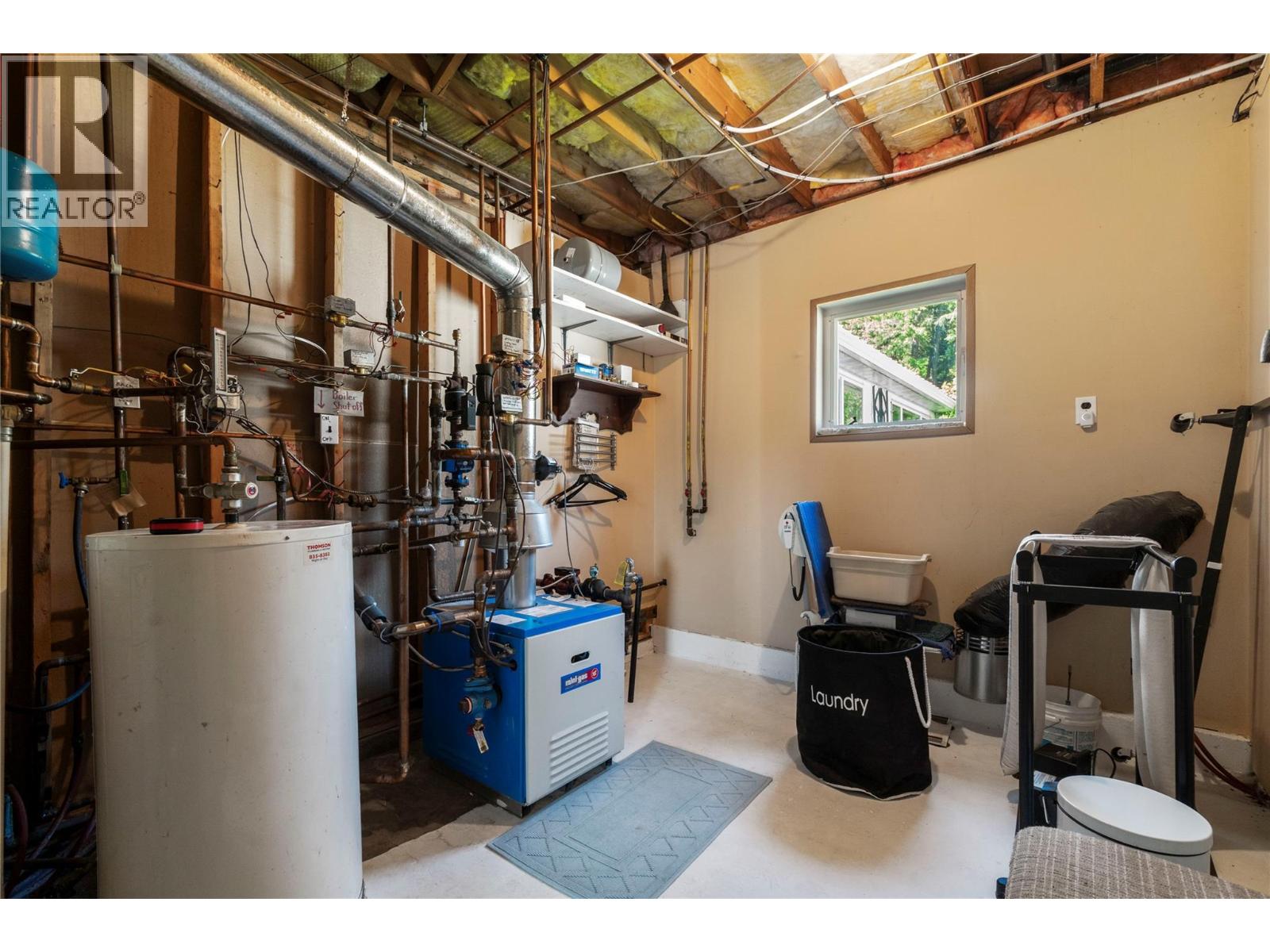 5641 50 Street NW, Salmon Arm