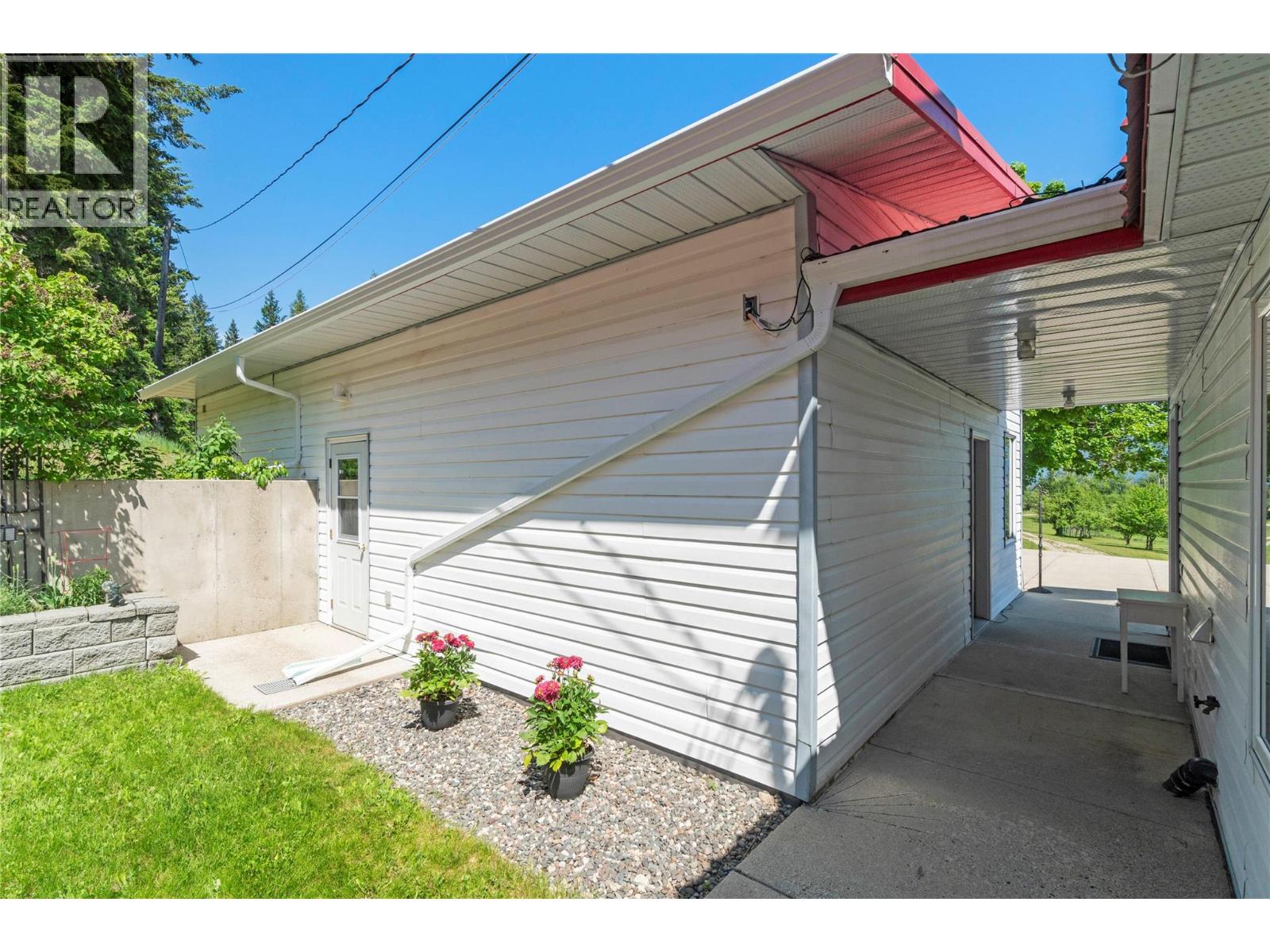 5641 50 Street NW, Salmon Arm