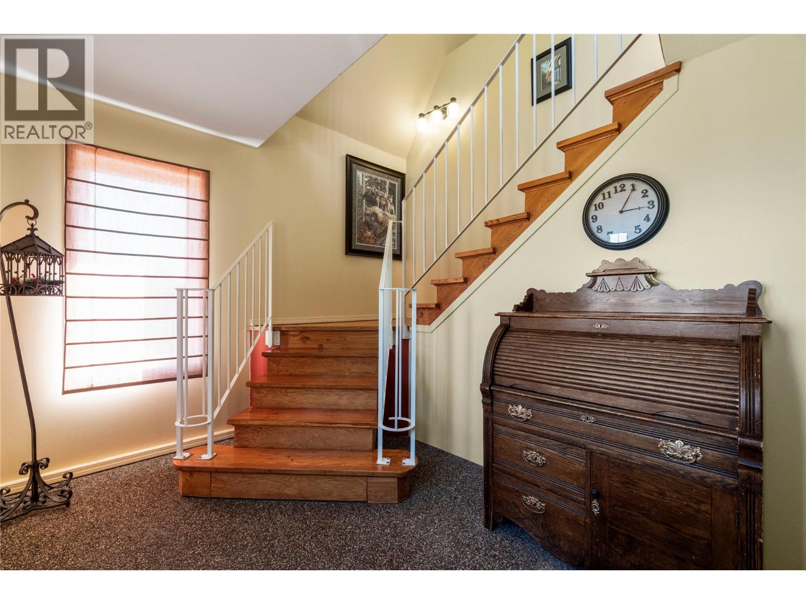 5641 50 Street NW - 17