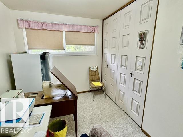 5454 46 ST - 11