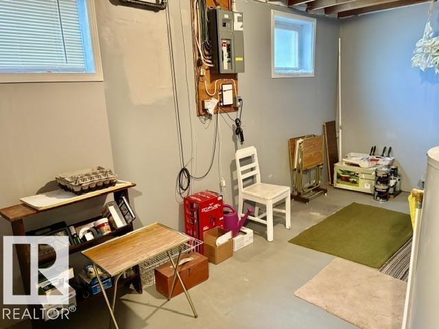 5454 46 ST - 18