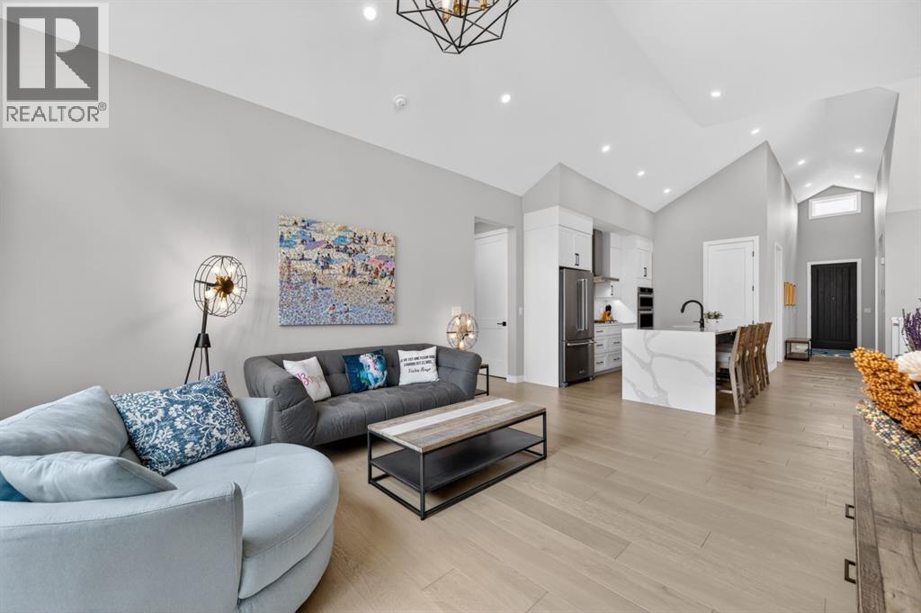 46 Crestridge Bay SW - 19