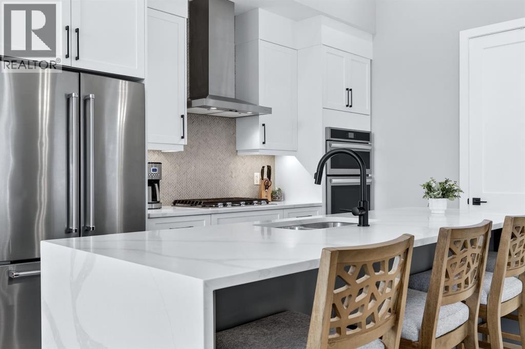 46 Crestridge Bay SW - 16