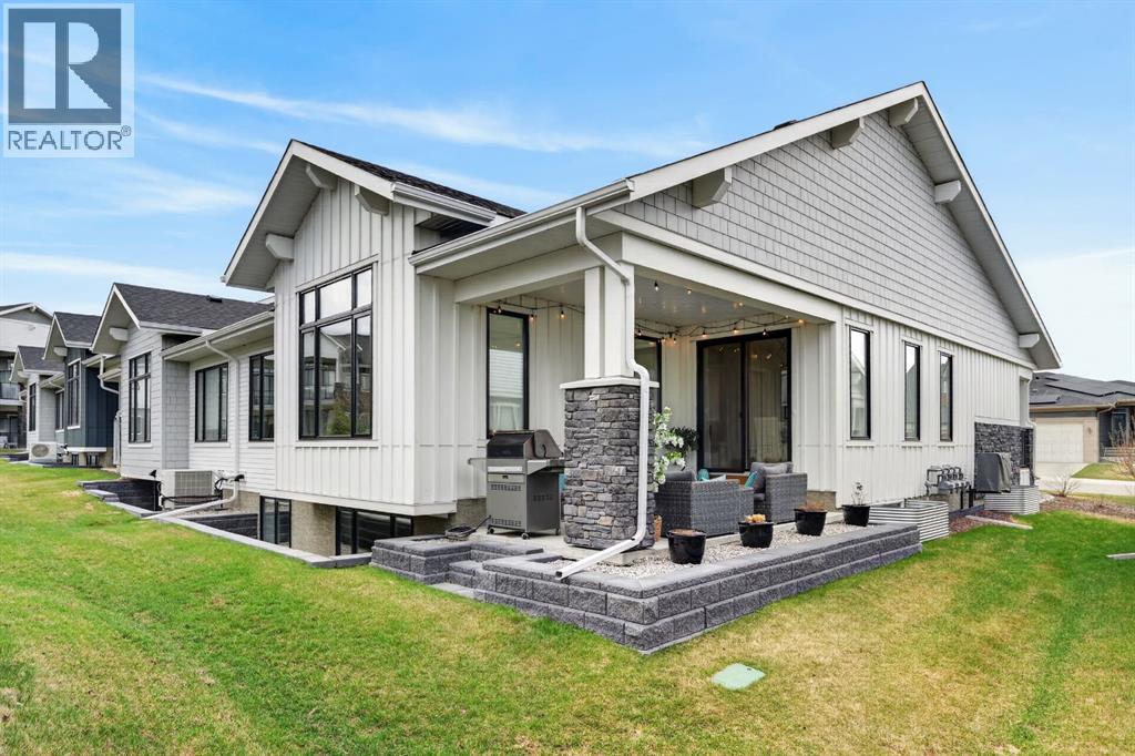 46 Crestridge Bay SW - 36