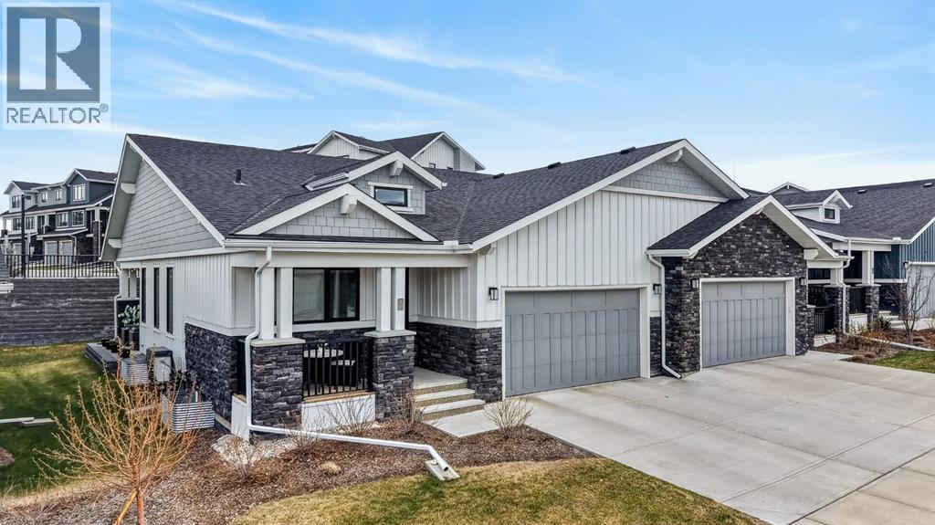 46 Crestridge Bay SW - 1