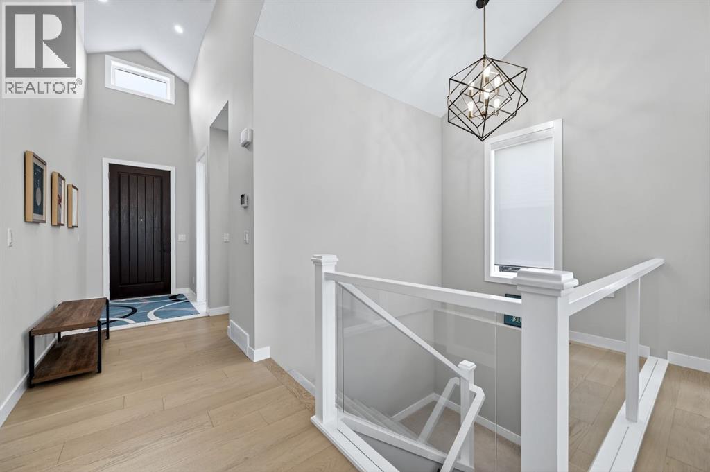 46 Crestridge Bay SW - 6