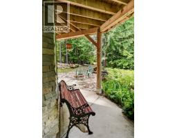 Recreation room - 4761 Highway 31, Fletcher Creek, BC V0G1M0 Photo 6