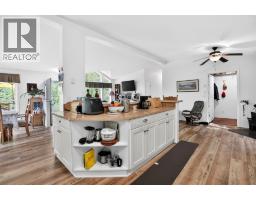 Primary Bedroom - 4761 Highway 31, Fletcher Creek, BC V0G1M0 Photo 11
