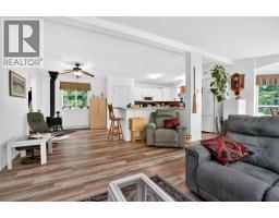 4pc Ensuite bath - 4761 Highway 31, Fletcher Creek, BC V0G1M0 Photo 10