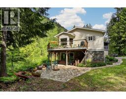 4761 Highway 31, Fletcher Creek, BC V0G1M0 Photo 26