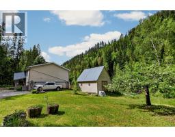 4761 Highway 31, Fletcher Creek, BC V0G1M0 Photo 18