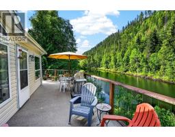 4761 Highway 31, Fletcher Creek, BC V0G1M0 Photo 22