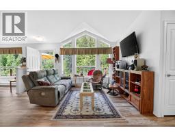 4761 Highway 31, Fletcher Creek, BC V0G1M0 Photo 42