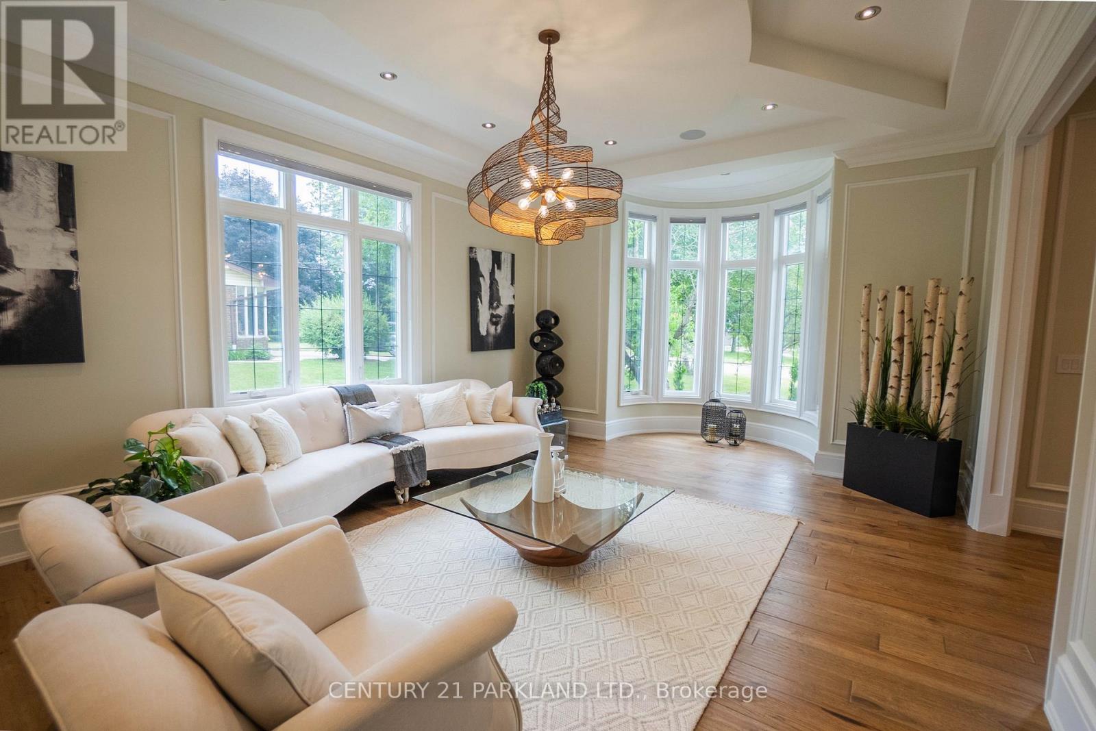 12 HOLLYWOOD CRESCENT - 5