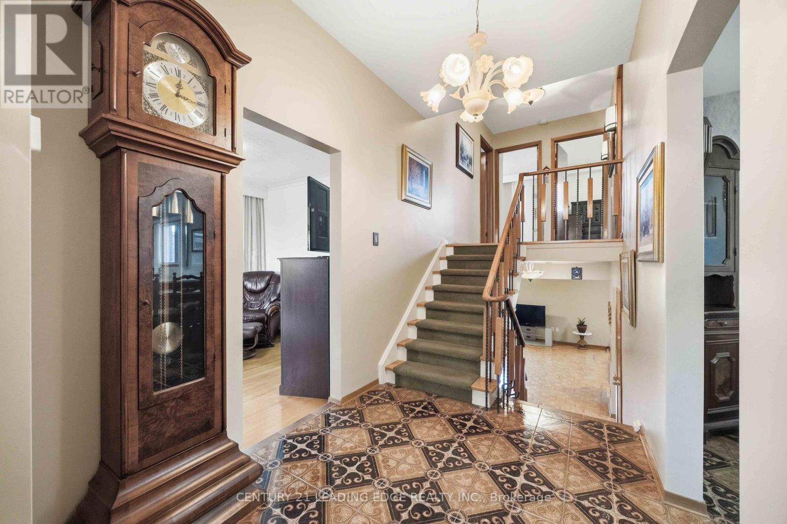 554 WOODBRIDGE AVENUE - 12