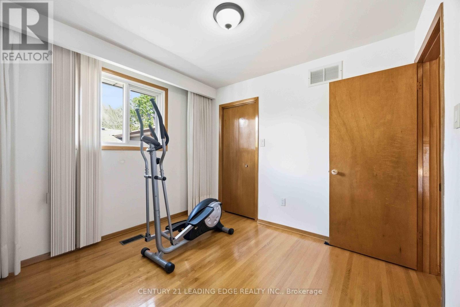 554 WOODBRIDGE AVENUE - 26