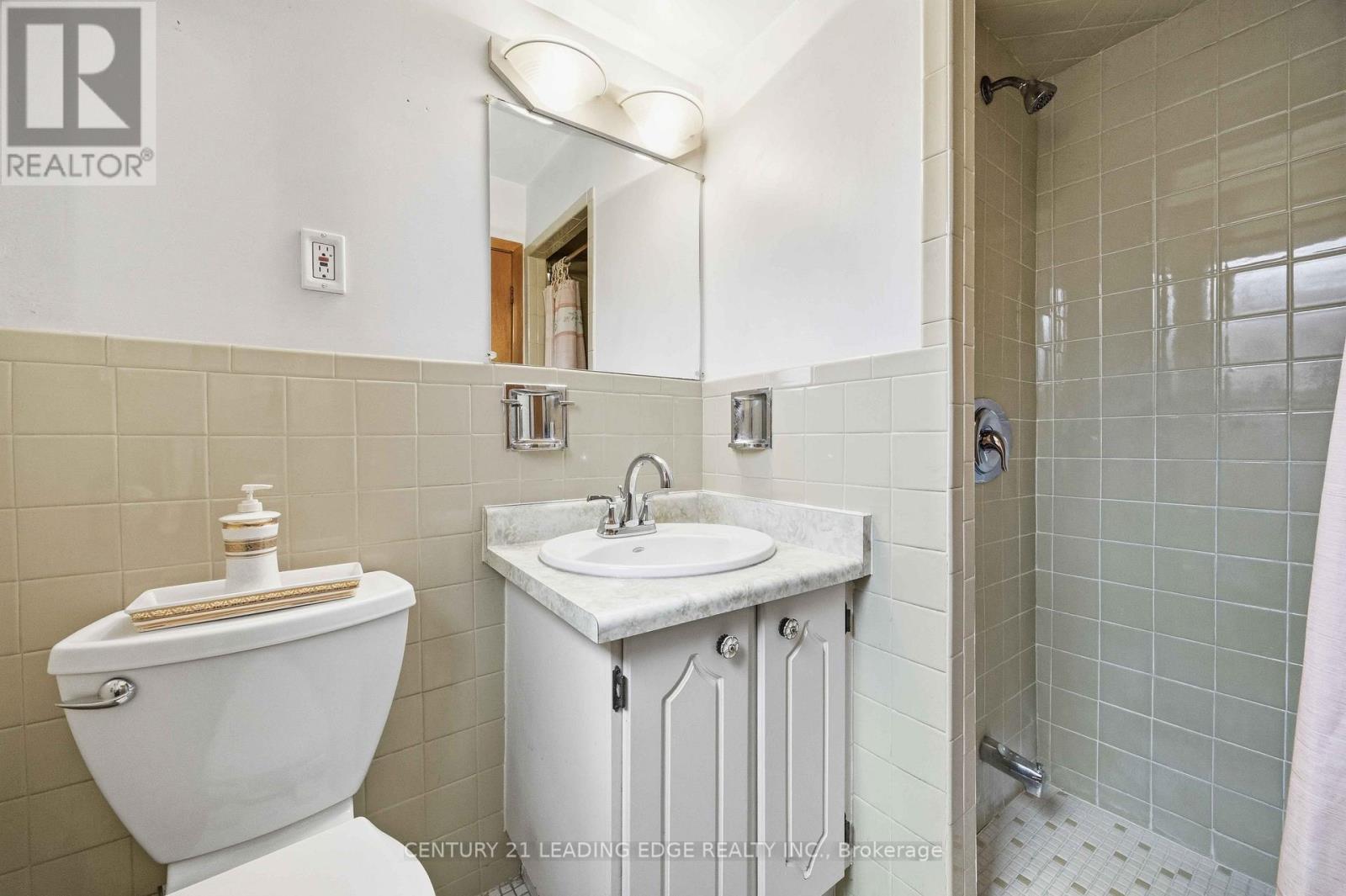 554 WOODBRIDGE AVENUE - 31