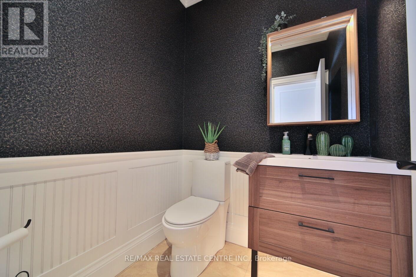 1098 MEREDITH AVENUE - 11