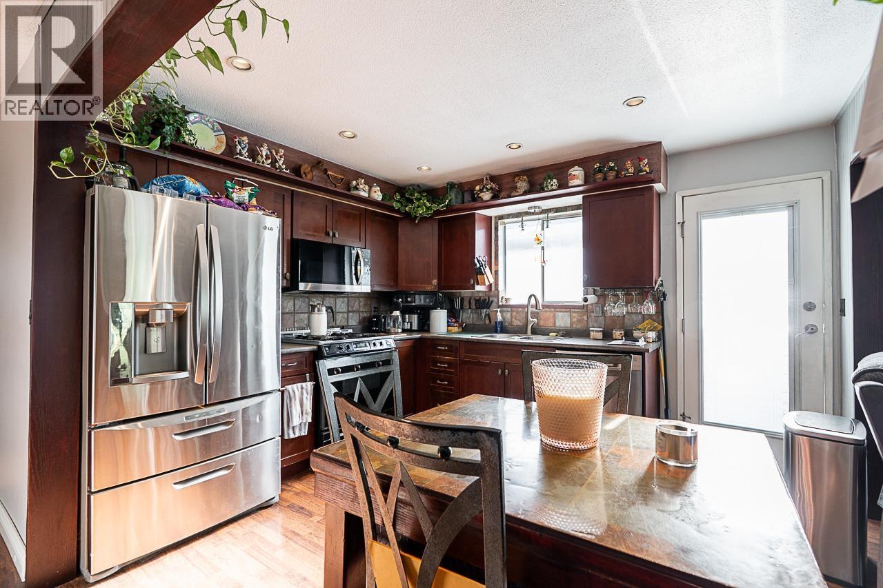 1868 COQUITLAM AVENUE, Port Coquitlam