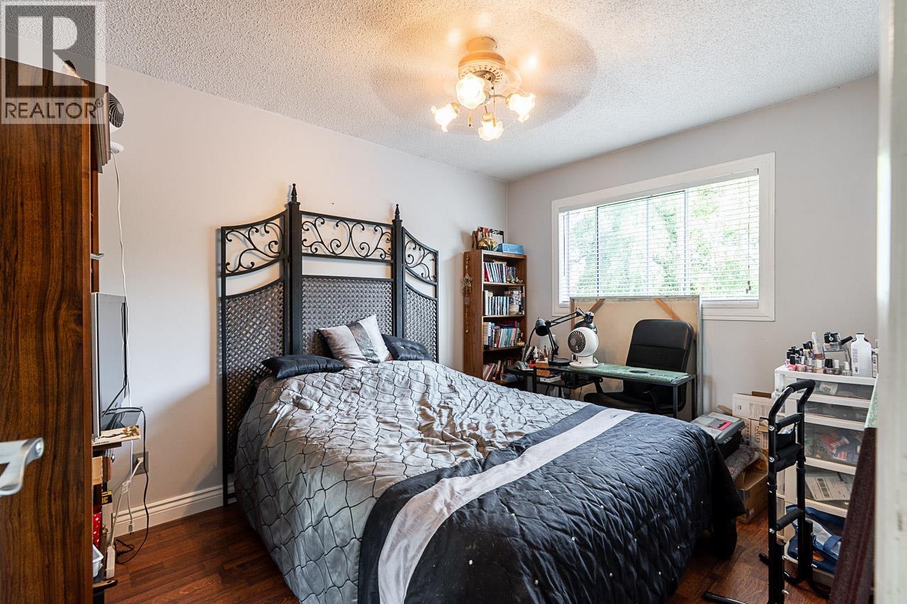 1868 COQUITLAM AVENUE, Port Coquitlam