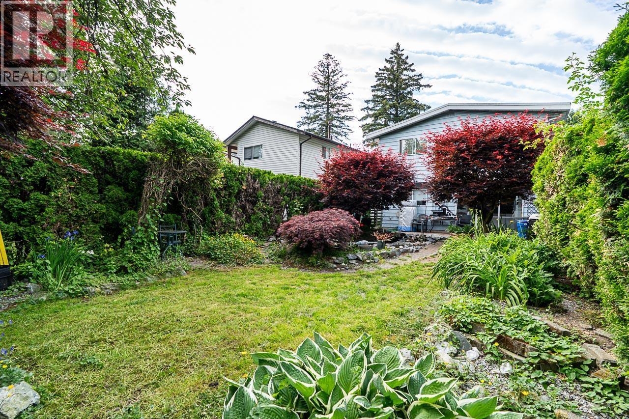 1868 COQUITLAM AVENUE, Port Coquitlam