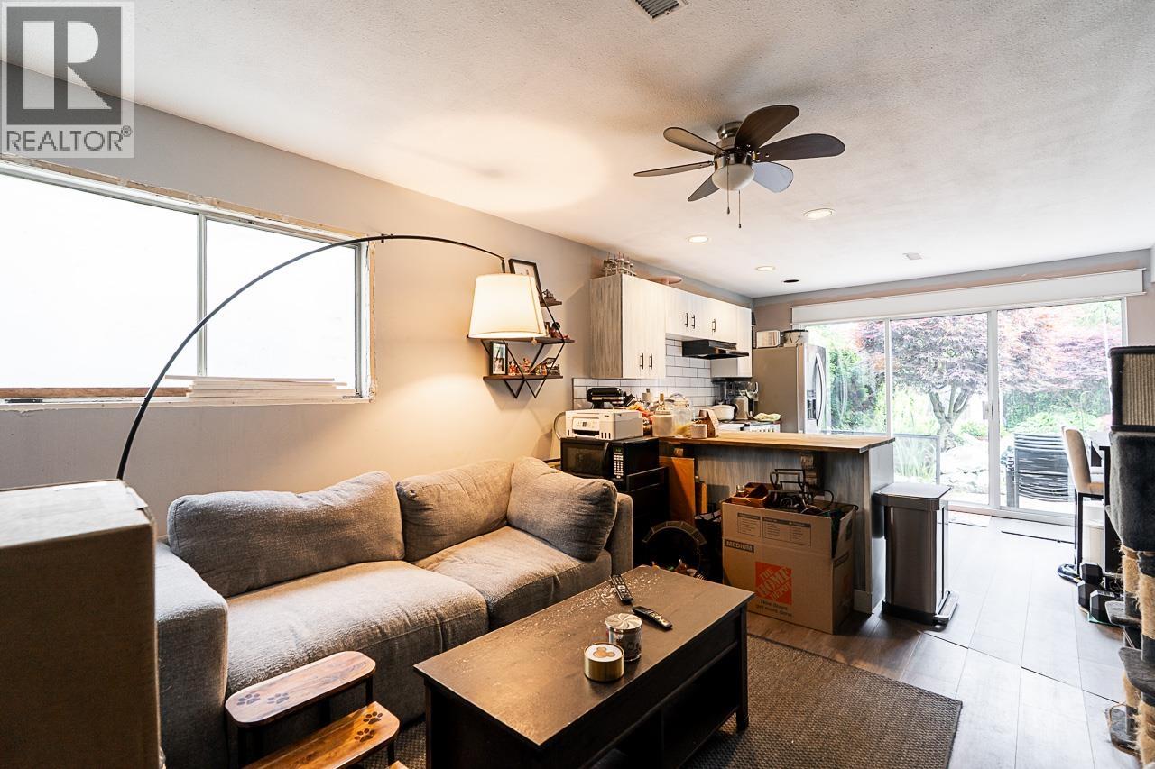 1868 COQUITLAM AVENUE, Port Coquitlam