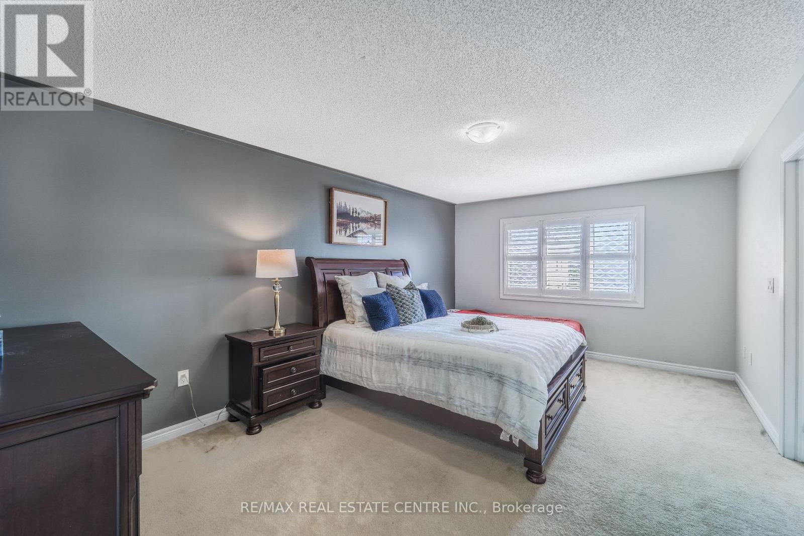 10 EBURY DRIVE - 22