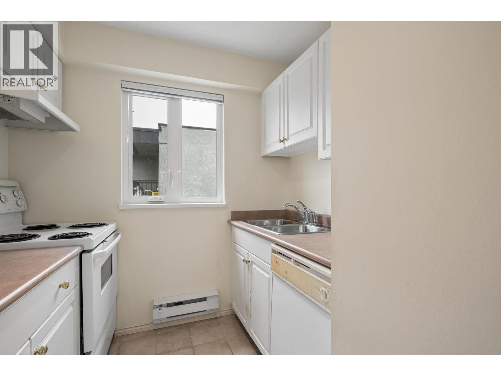 2 Bed, 1 Bath Apartment for Sale in Vancouver – 302 228 E 14TH AVENUE, Vancouver – MLS# R3128994 - Image 4