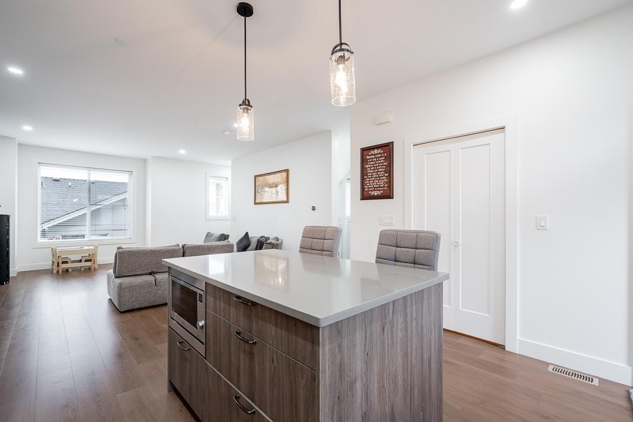 4 Bed, 4 Bath Townhouse for Sale in Surrey – 38 14355 62 AVENUE, Surrey – MLS# R3114541 - Image 12