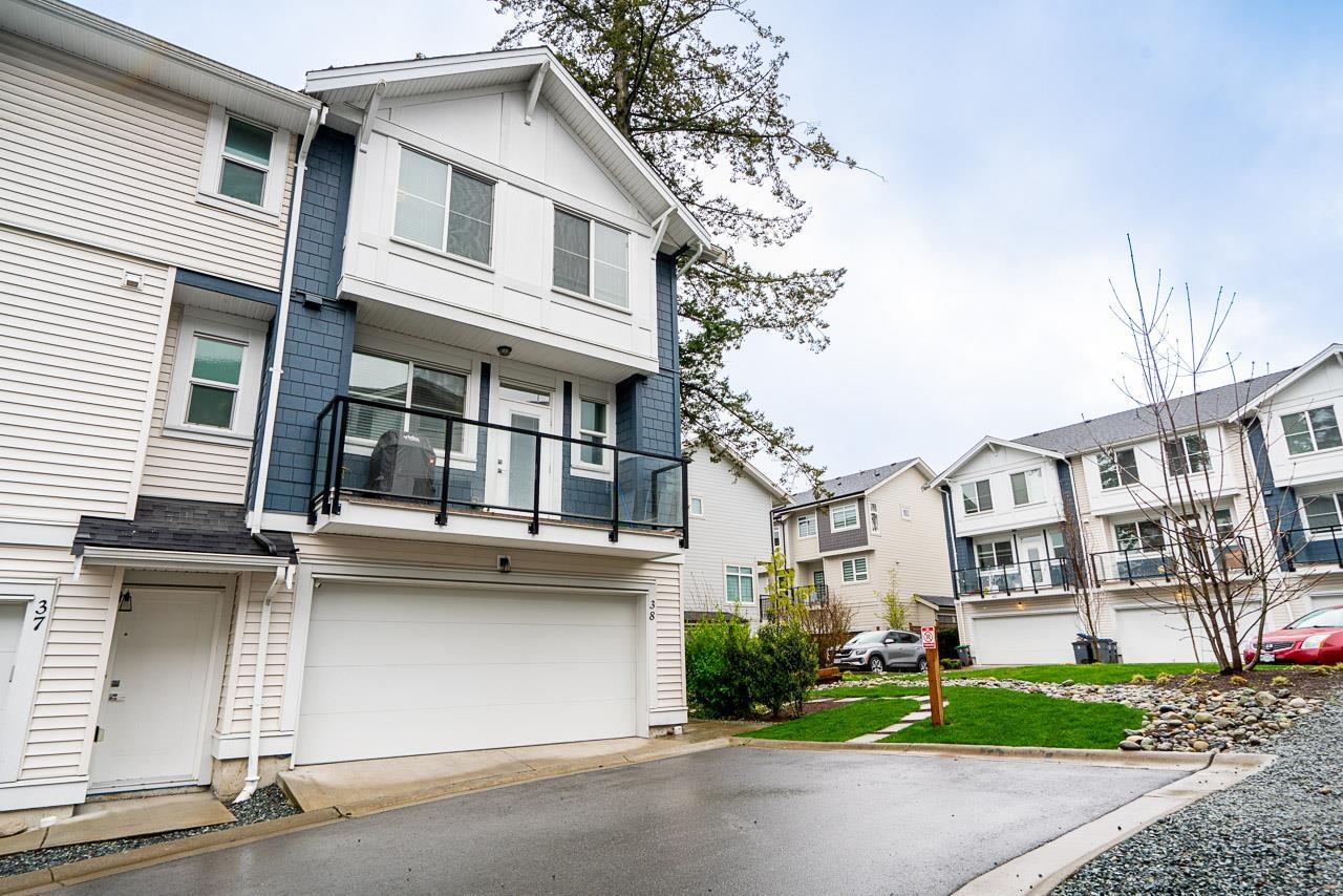 4 Bed, 4 Bath Townhouse for Sale in Surrey – 38 14355 62 AVENUE, Surrey – MLS# R3114541 - Image 4