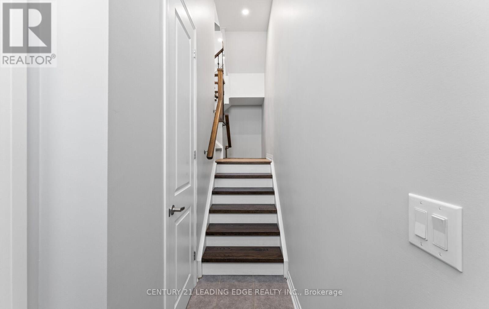 265 DOWNSVIEW PARK BOULEVARD - 3