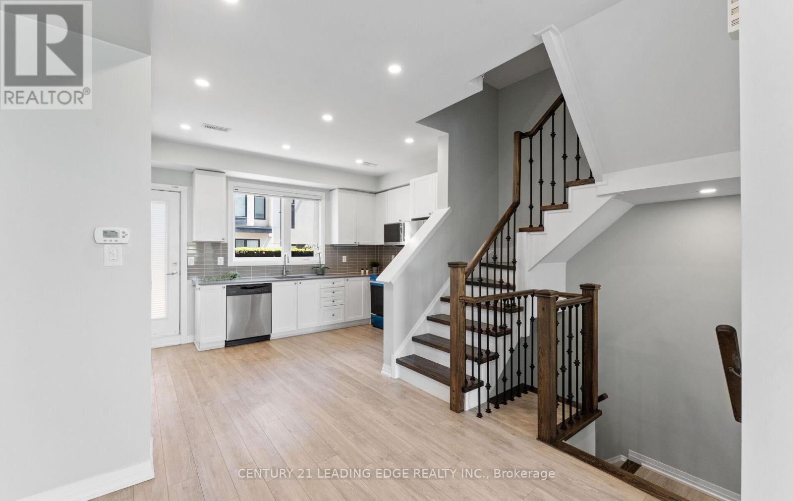 265 DOWNSVIEW PARK BOULEVARD - 6