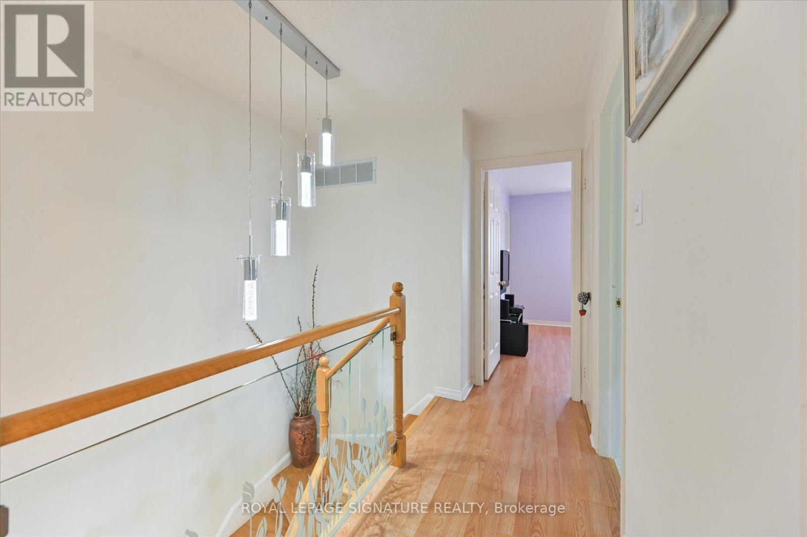 5481 PALMERSTON CRESCENT - 25