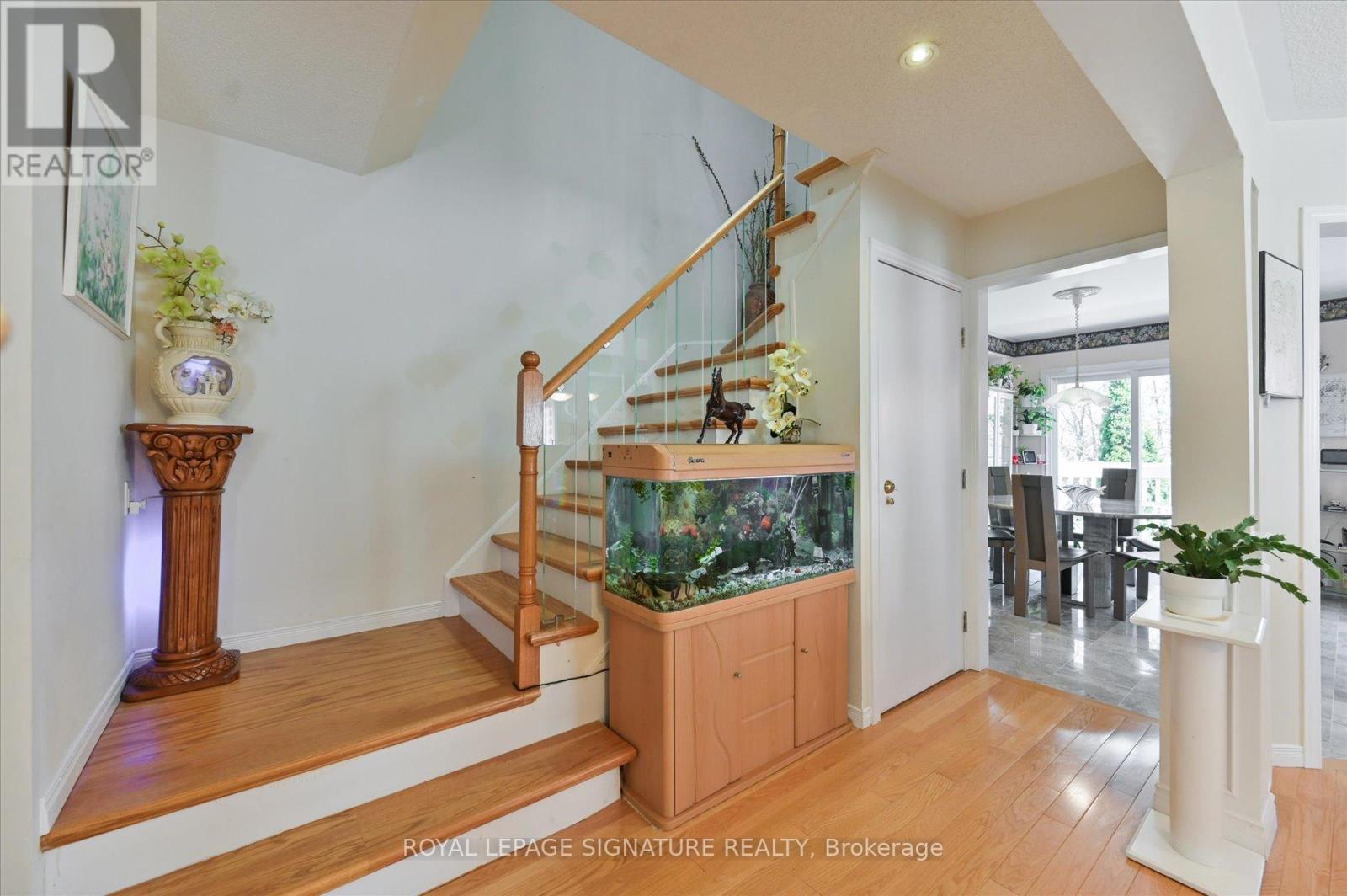 5481 PALMERSTON CRESCENT - 24