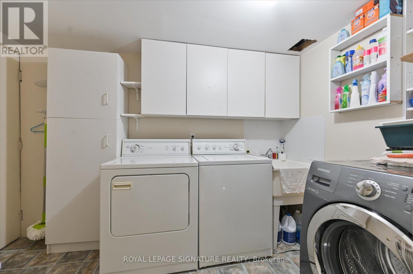 5481 PALMERSTON CRESCENT - 39